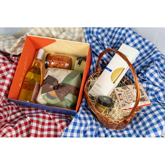 Christmas Hamper “Christmas Eve Dinner” Christmas Hamper “Christmas Eve Dinner”